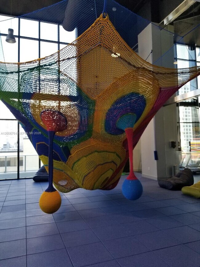 Building Photo - 1010 Brickell Ave