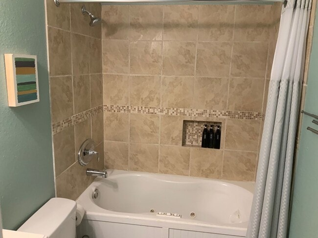 Building Photo - Spacious 3-Bedroom Home for Rent in Sought...