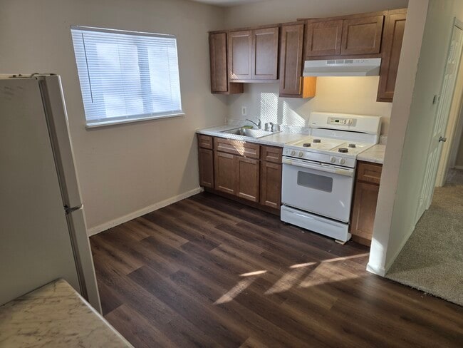 Building Photo - 1225 Redman Blvd