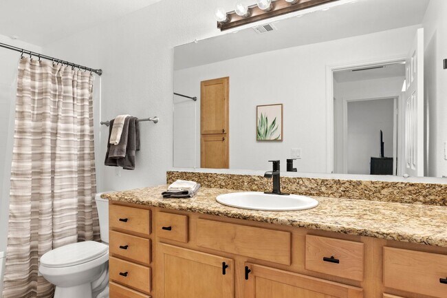 Building Photo - Remodeled one bed one bath Kierland Condo