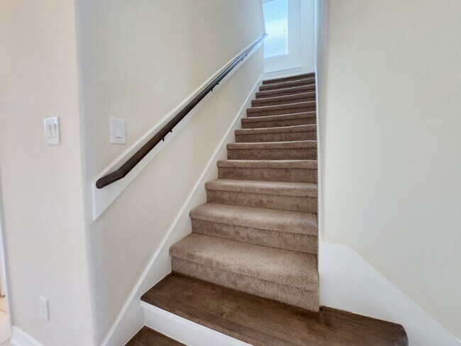 Building Photo - 10551 Paula Bluff Ln