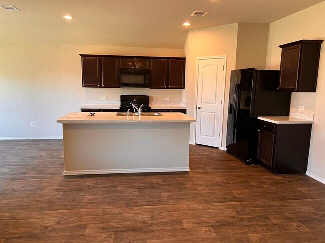 Building Photo - 5439 Creekside Ridge Trail