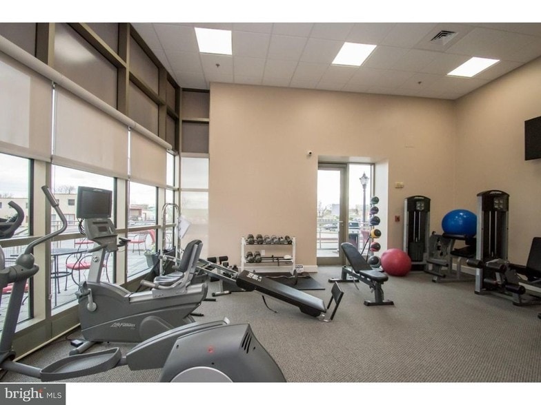 Building Photo - 105 Christina Landing Dr