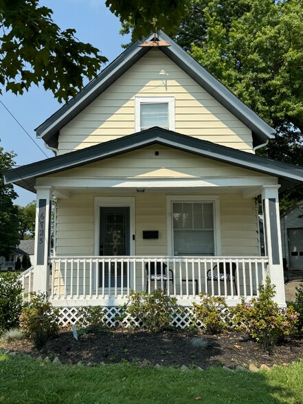 Primary Photo - 6725 Alpine Ave