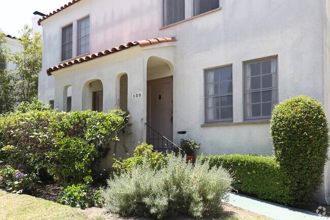 Building Photo - Clarkhill Residences