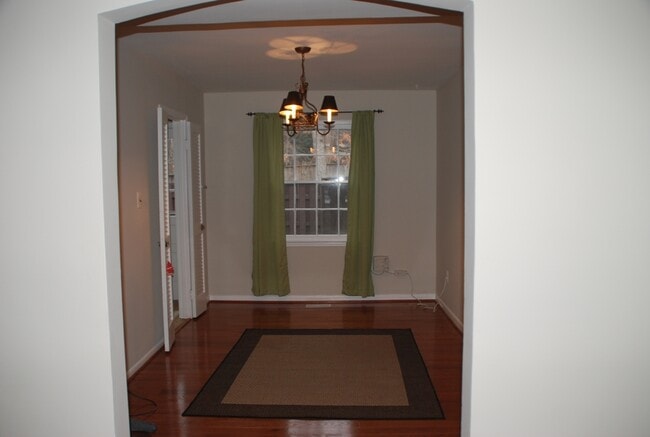 Building Photo - 2925 Espana Ct