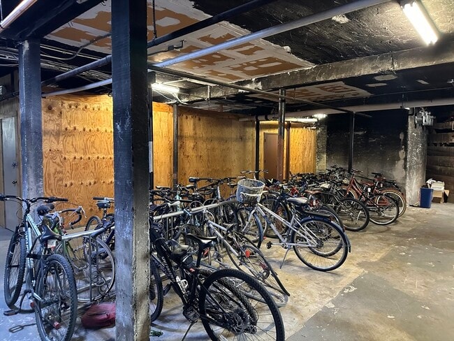 Building Photo - 1 Craigie St