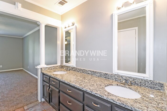 Building Photo - 8606 Dena Cove W