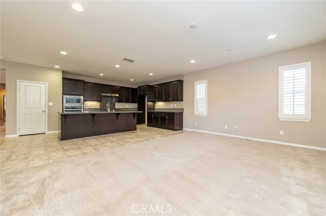 Building Photo - 6248 Desales St