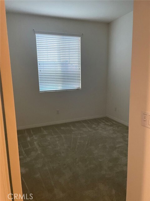 Building Photo - 3273 E Yosemite Dr