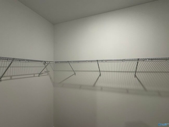 Building Photo - 122 Burdine St