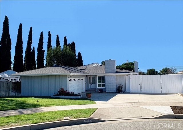 Building Photo - 4008 E Fernwood Ave