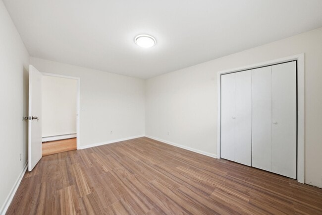 Building Photo - 191 Griffith St