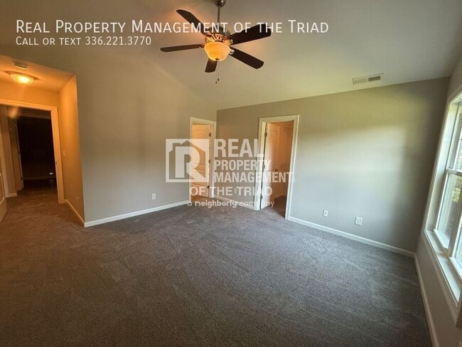 Building Photo - 2234 Nettlebrook Dr