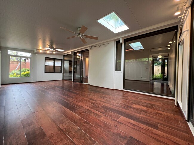 Building Photo - Palo Alto Eichler-style House (3 Beds / 2 ...