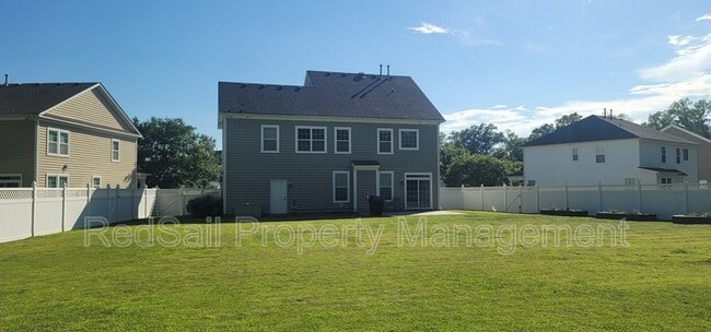 Building Photo - 2225 Tuliptree Cir