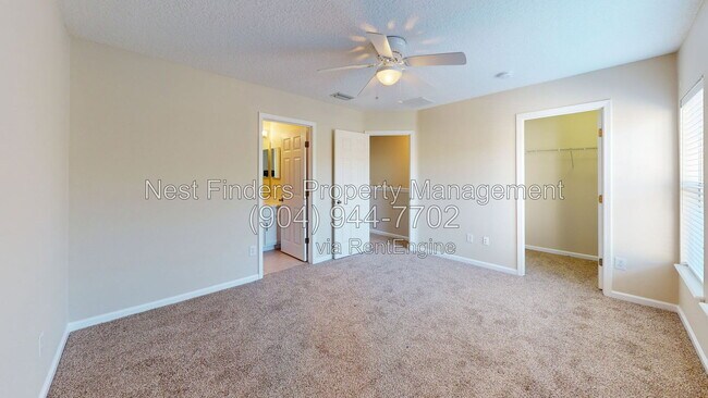 Building Photo - 1002 N Black Cherry Dr