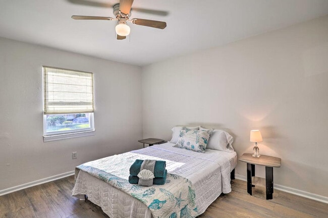 Building Photo - 4484 Cobia Dr SE