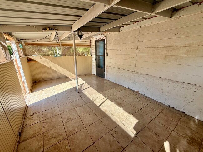 Building Photo - 5768 FM 1206