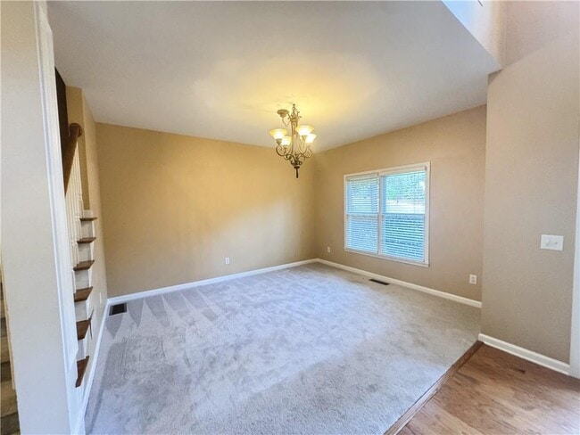 Building Photo - 2550 Wellsley Ln