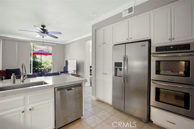 Building Photo - 75 Oakcliff Dr