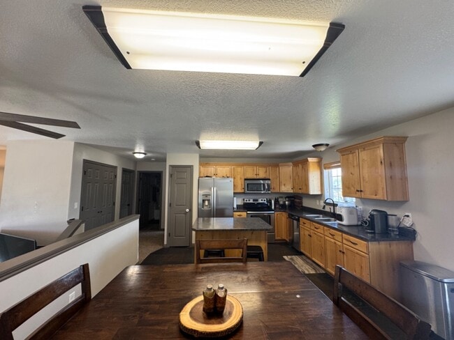 Building Photo - 3261 S 1500 W