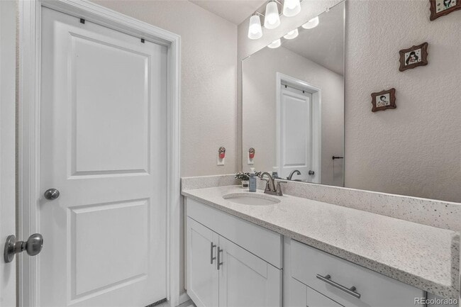 Building Photo - 5784 Dakan Lp