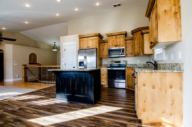 Building Photo - 4289 Daytona Cir