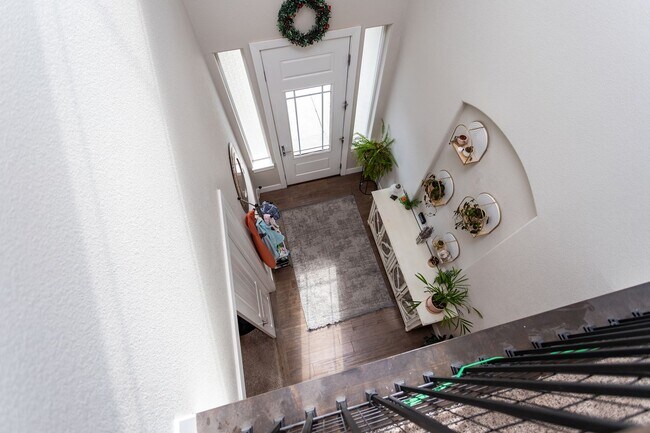Building Photo - 11560 Spectacular Bid Cir