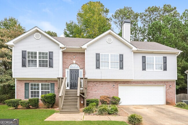 Primary Photo - 1599 Queen Elizabeth Dr