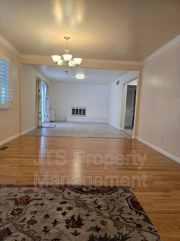 Building Photo - 1033 Woodshire Way