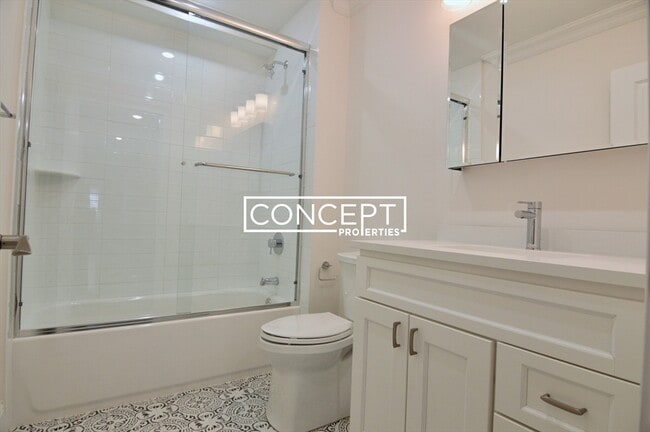 Building Photo - 56 Cedar St