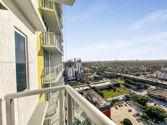 Building Photo - 185 SW 7th St