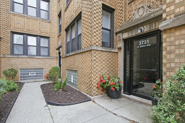 Building Photo - 3731 N Elston Ave