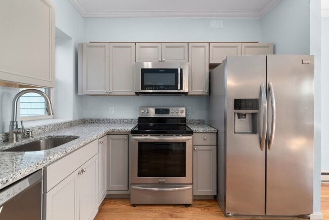 Building Photo - 2 Woodbine St