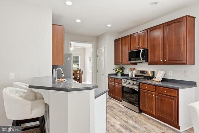 Building Photo - 17037 Loftridge Ln