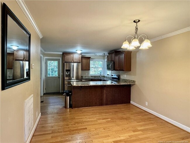 Building Photo - 506 S 14th St