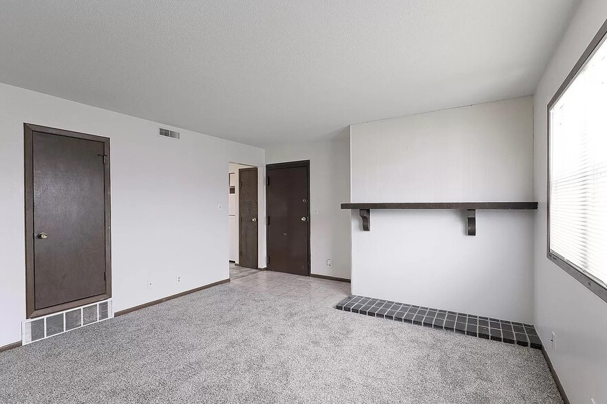 Building Photo - 4106 Baldwin Ave