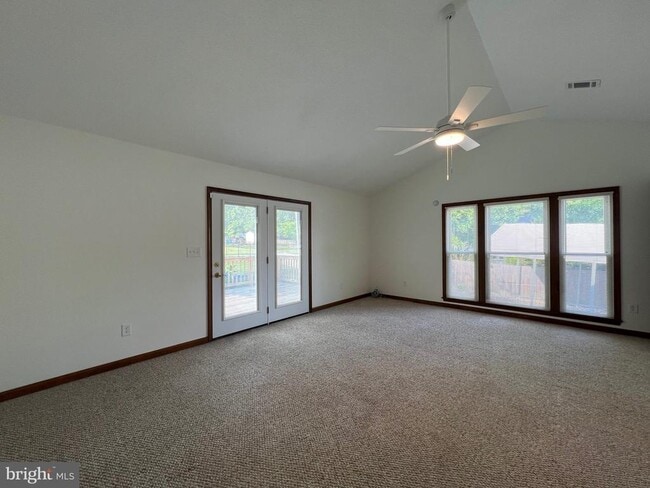 Building Photo - 5626 Tremont Dr