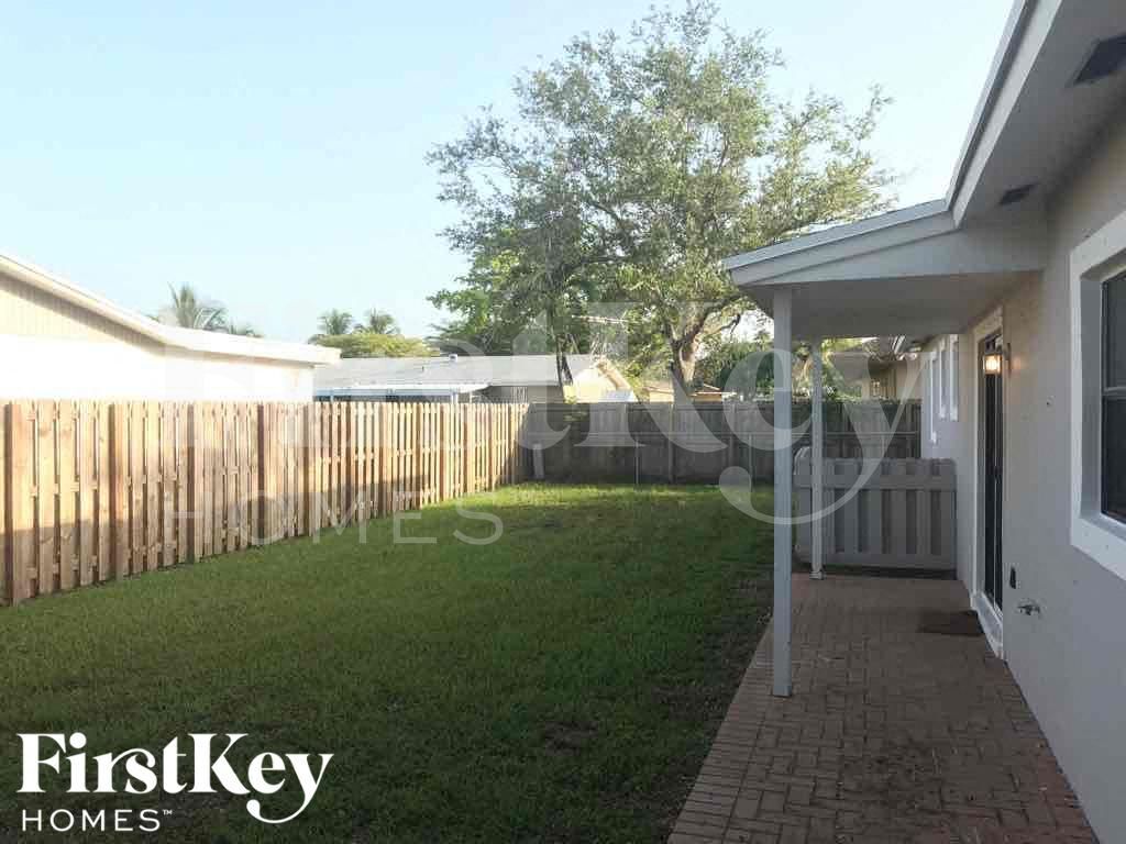 Building Photo - 19740 SW 87th Pl