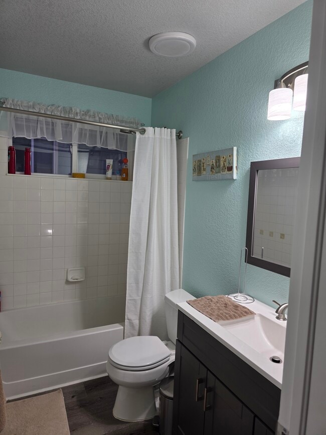 Building Photo - 128 N Prairie Falcon Pkwy