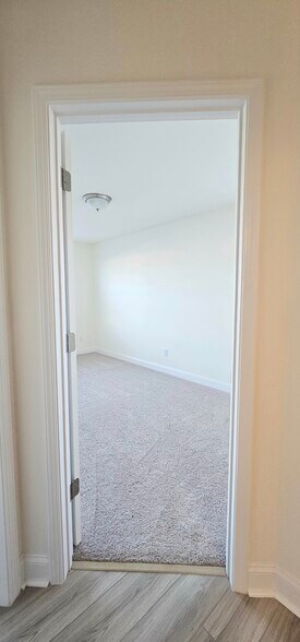 Building Photo - 1534 Cedar Tree Dr