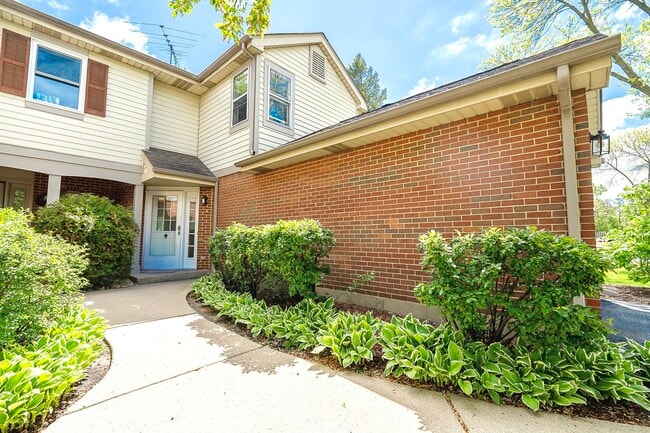 Building Photo - 514 E Windgate Ct