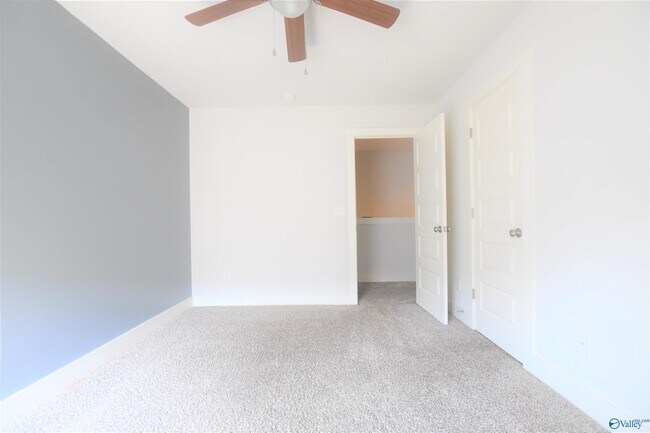 Building Photo - 6007 Stonewater Ct