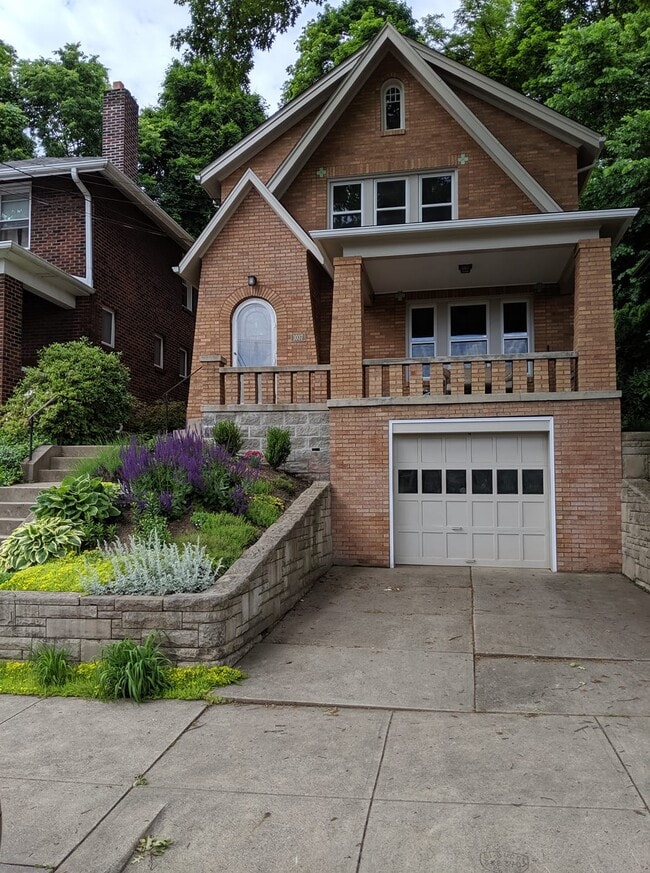 Front of House - 1037 Duffield St