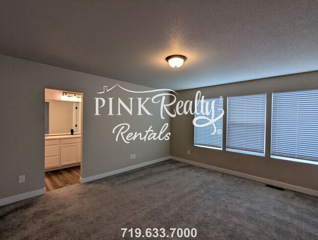 Building Photo - 6259 Godwit Ln