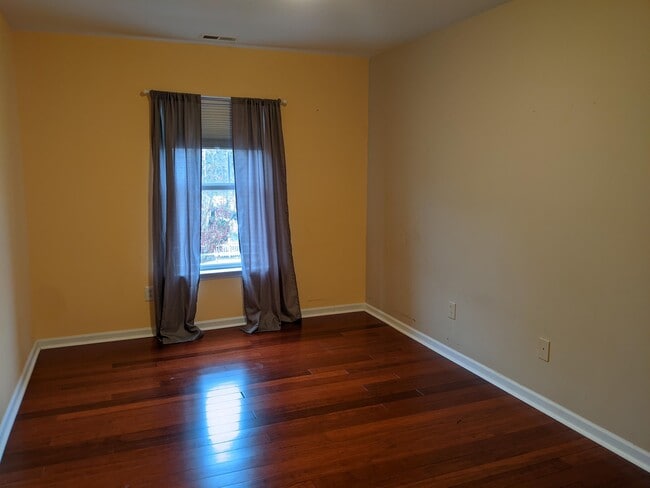 Building Photo - 11730 Mezzanine Dr