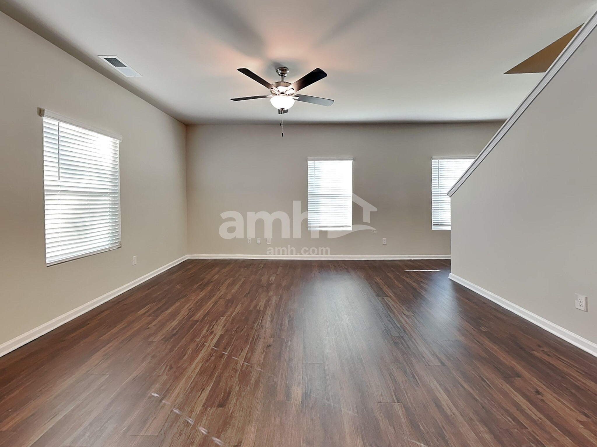 Building Photo - 218 Omega Ct