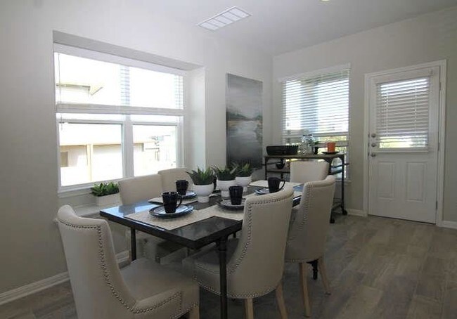 Building Photo - 718 Tinton Falls Ln