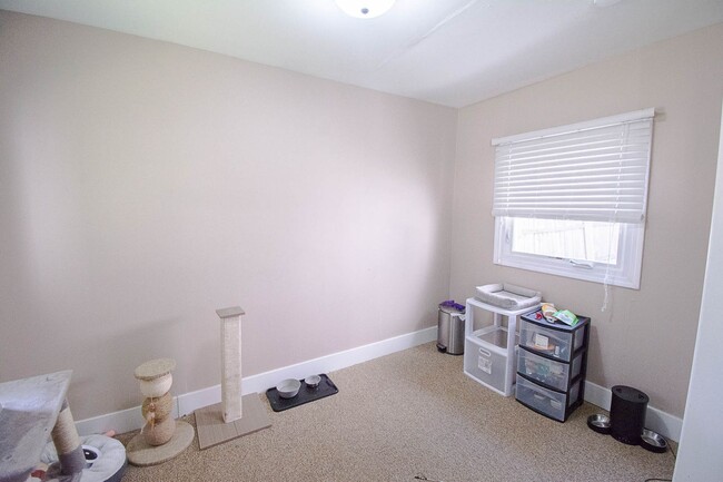 Building Photo - Charming 1-Bed Home With Patio + Garage Minutes From Downtown